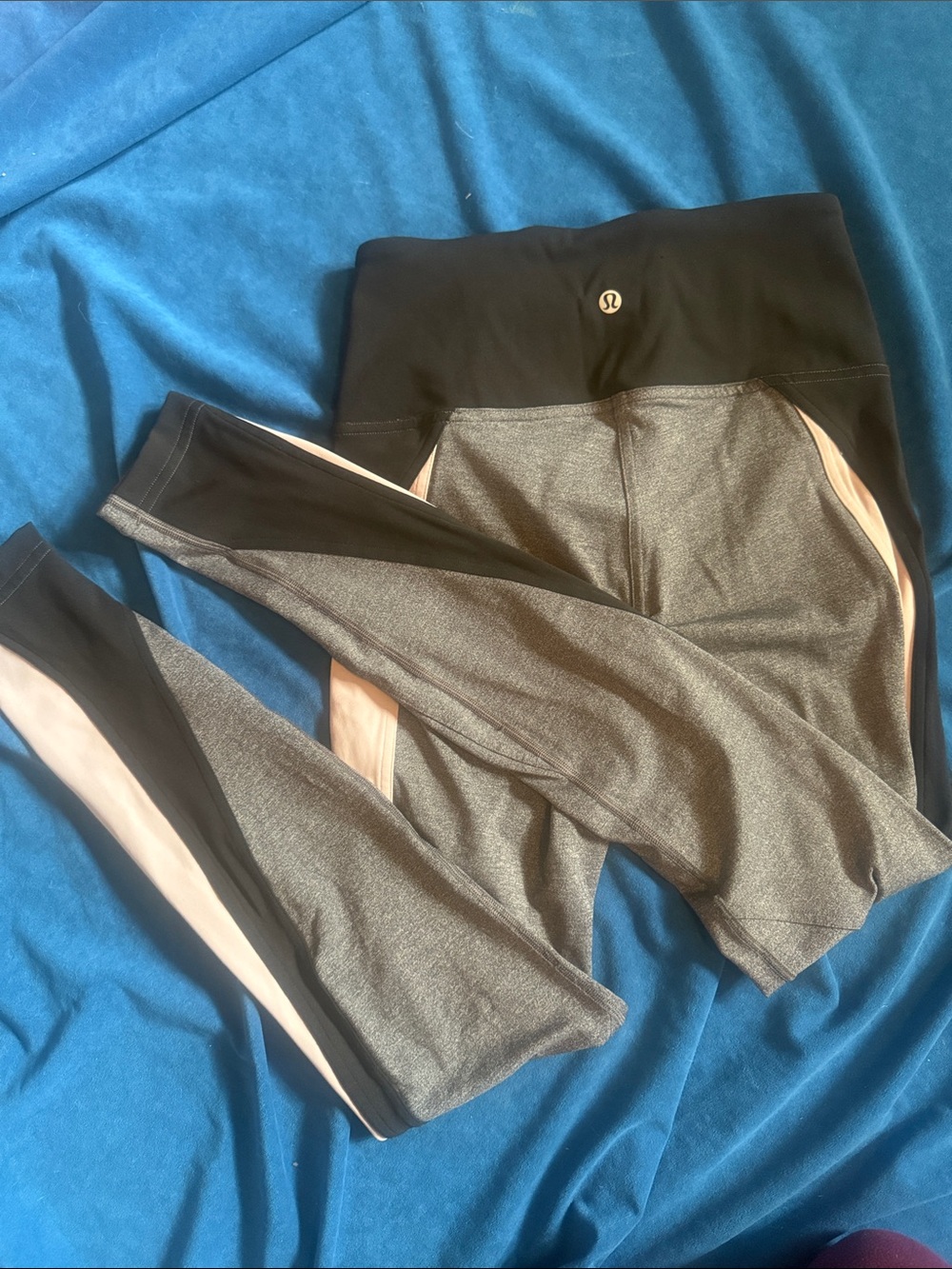 lululemon athletica size 4 Gray and Black Leggings with Light Pink Panels